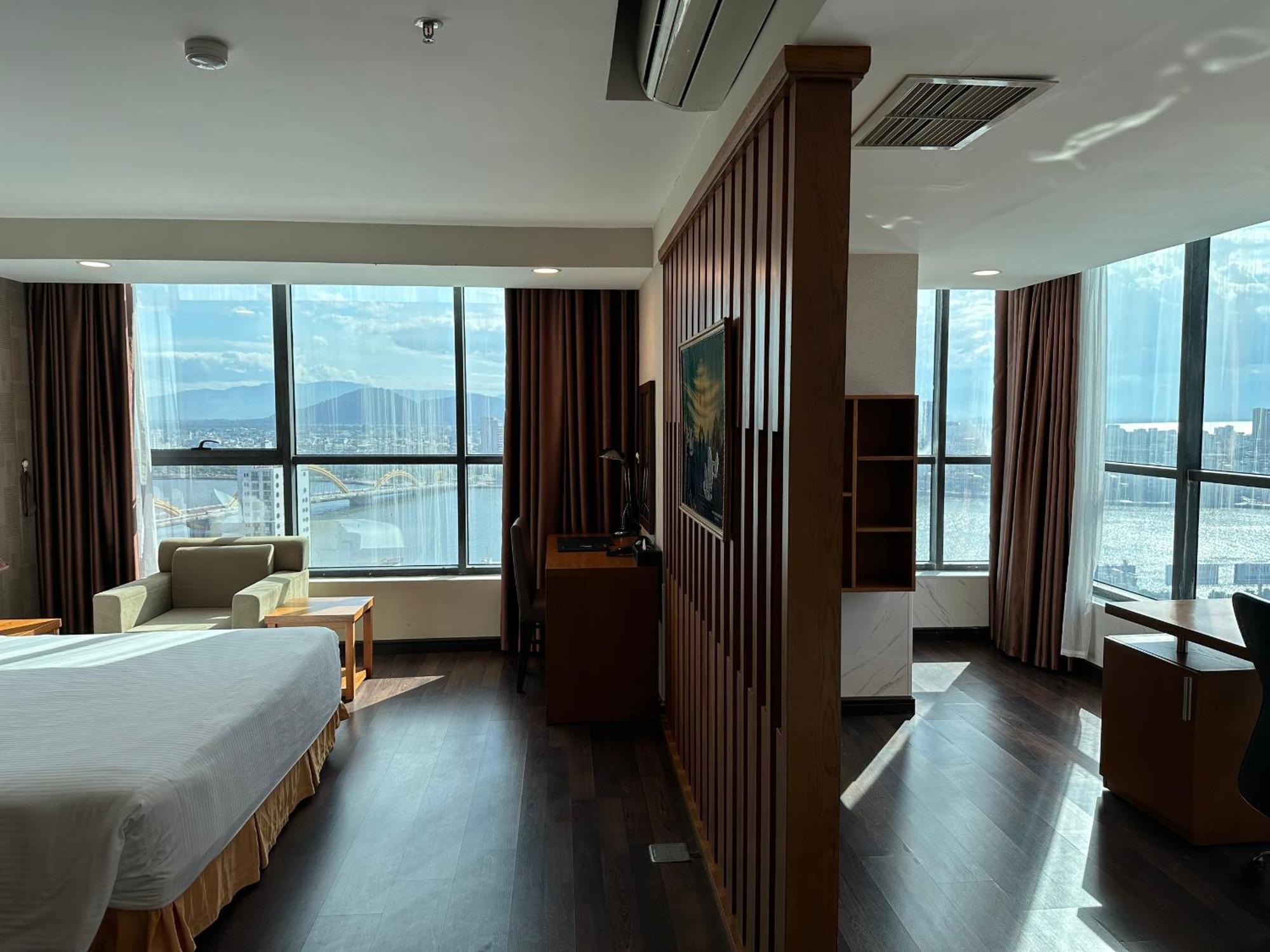 โรงแรมมวง ตาน แกรนด์ ดานัง ภายนอก รูปภาพ